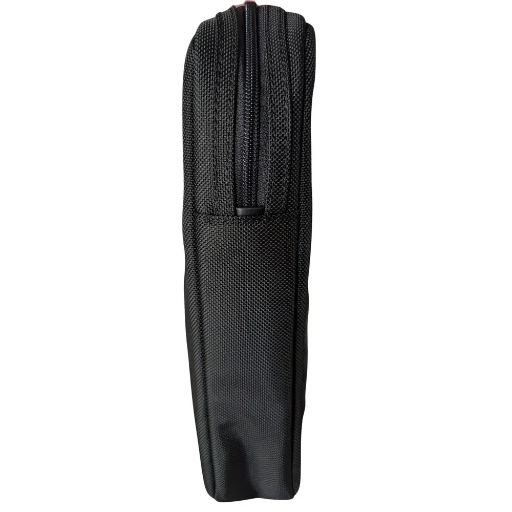Tumi Black Ballistic Nylon Padded Laptop Sleeve Case Professional Tech Bag